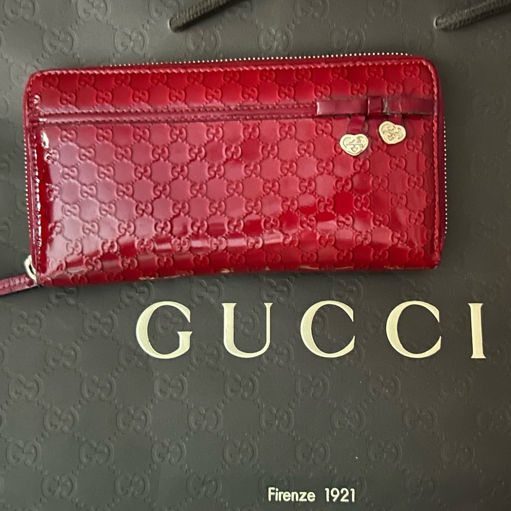 Patent Leather GG Zip Wallet